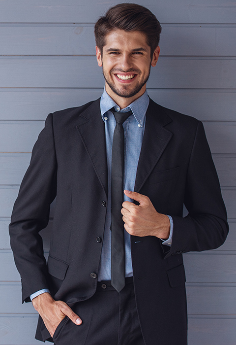 handsome-young-businessman-B8DVN62